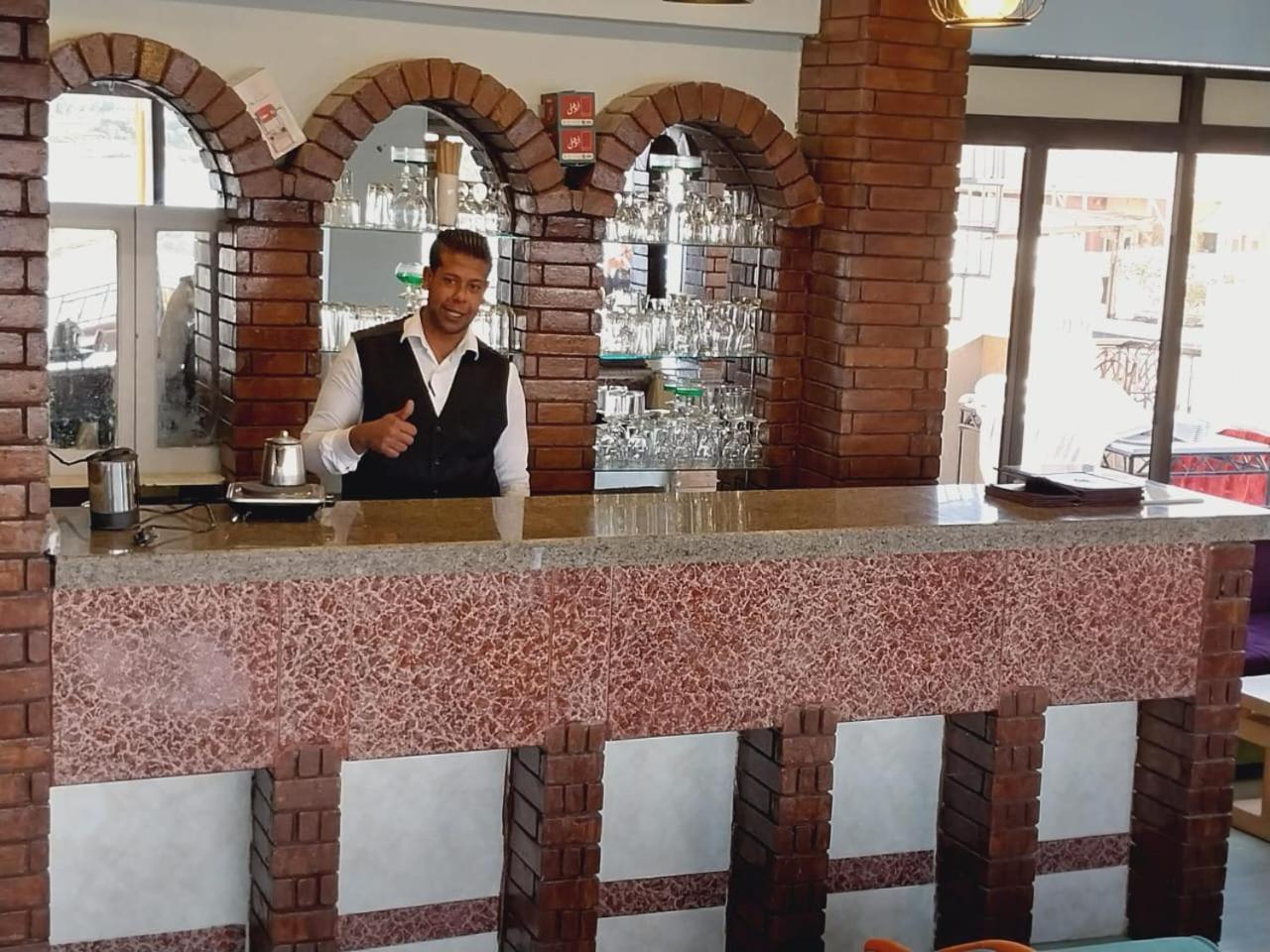 Merry Land Hotel & Roof Top Nile Restaurant Луксор Экстерьер фото