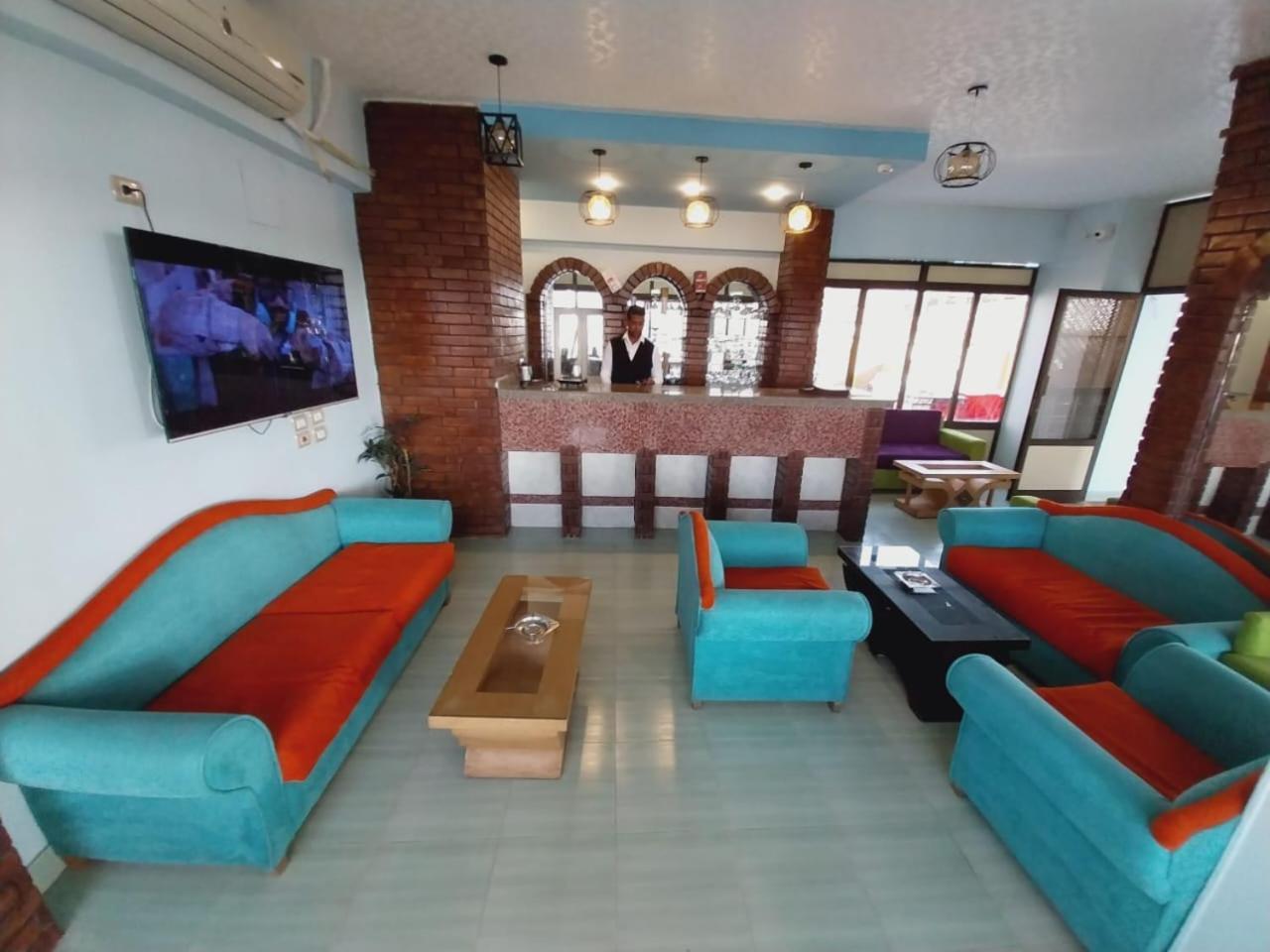 Merry Land Hotel & Roof Top Nile Restaurant Луксор Экстерьер фото