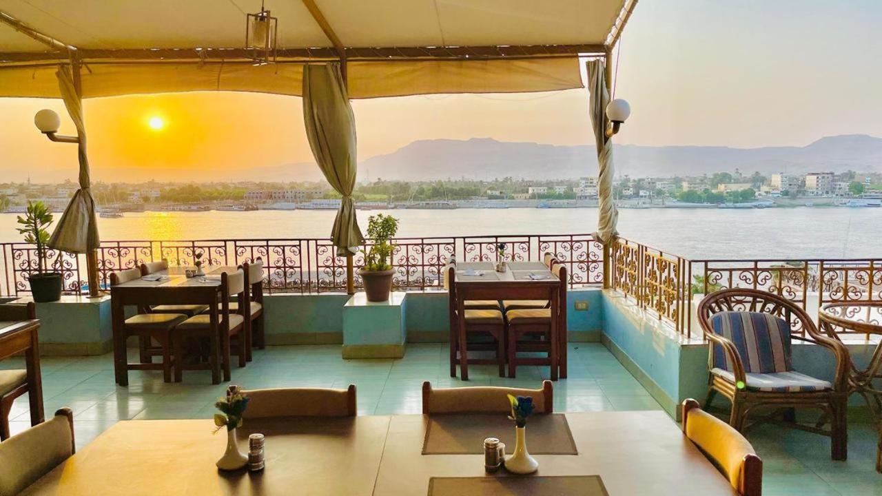 Merry Land Hotel & Roof Top Nile Restaurant Луксор Экстерьер фото